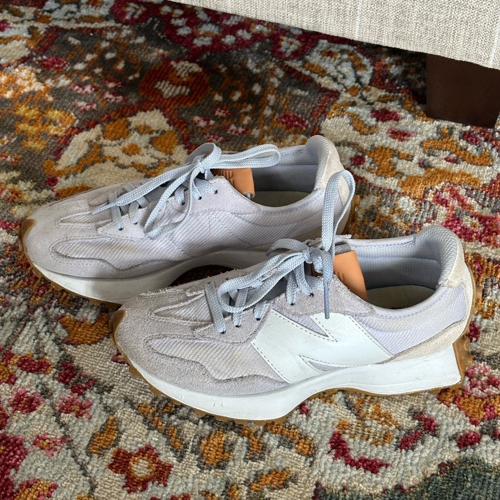 New Balance 327 Sneakers